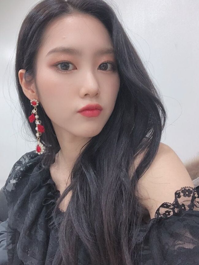 Oh my girl (want white cock