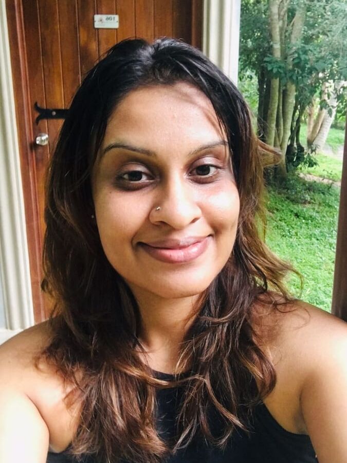 Srilankan aunty
