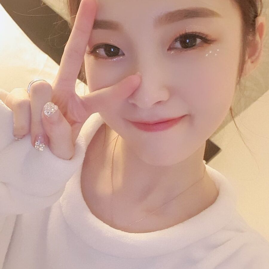 Oh my girl (want white cock