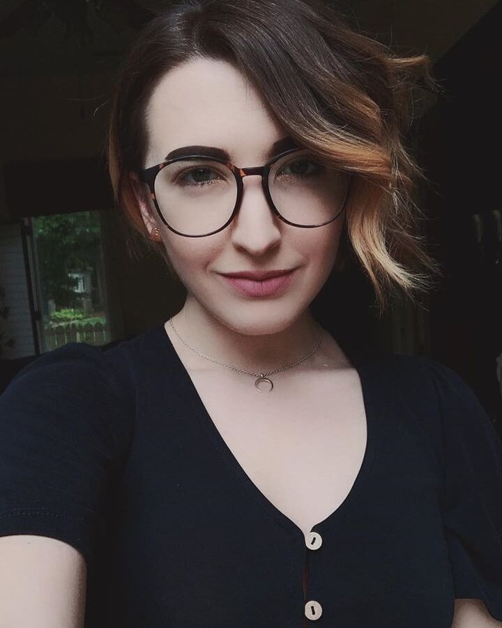 Nerd Milf