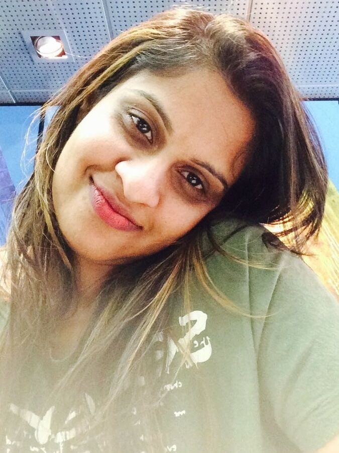 Srilankan aunty