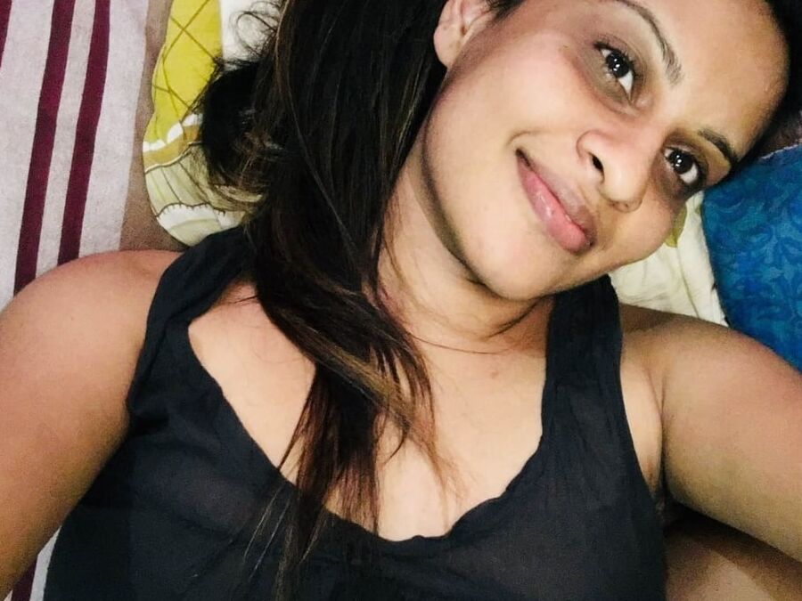 Srilankan aunty