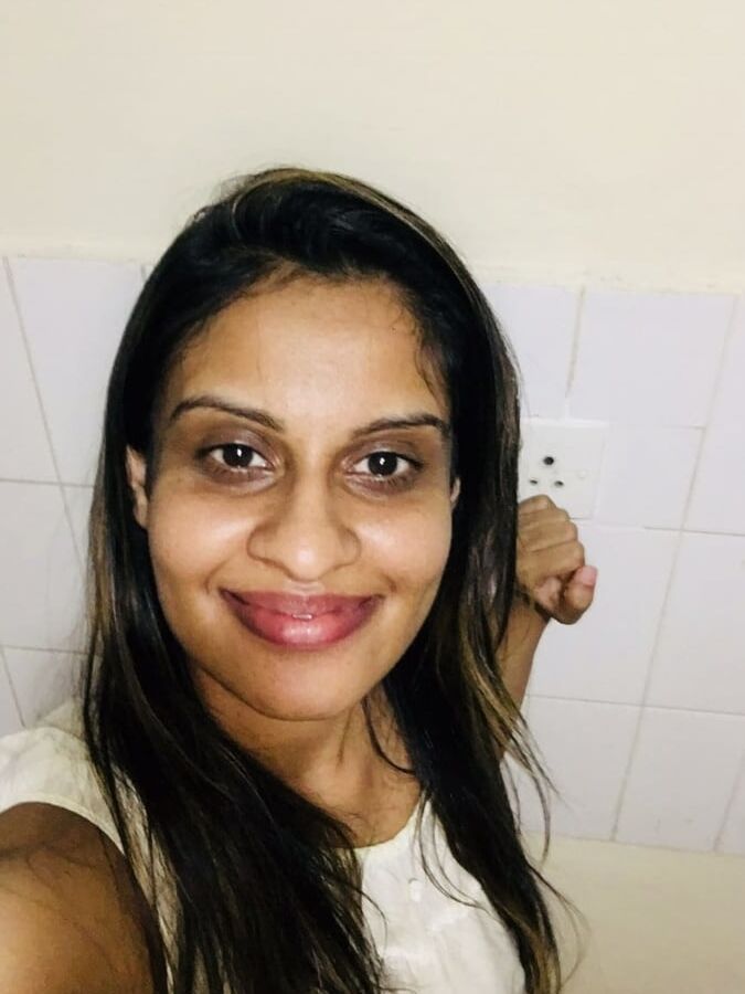 Srilankan aunty
