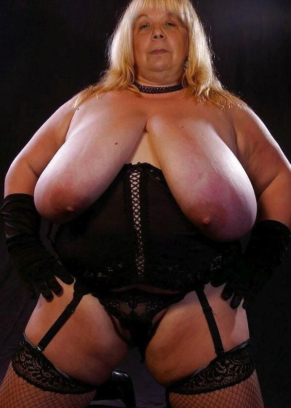 Bbw mix (Saggy tits women)