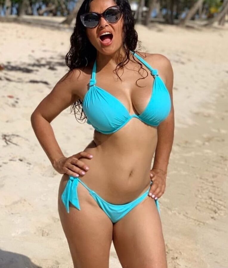 Salma Hayek mega collection