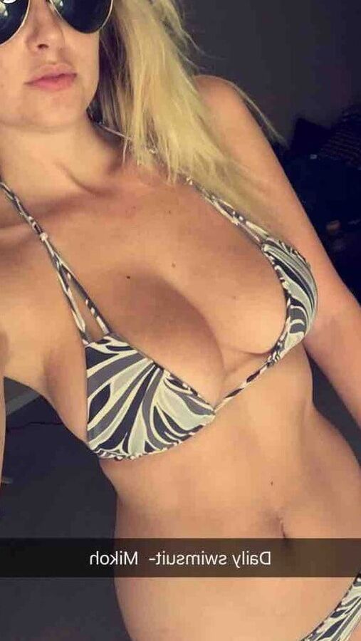 Genevieve Morton snapchat
