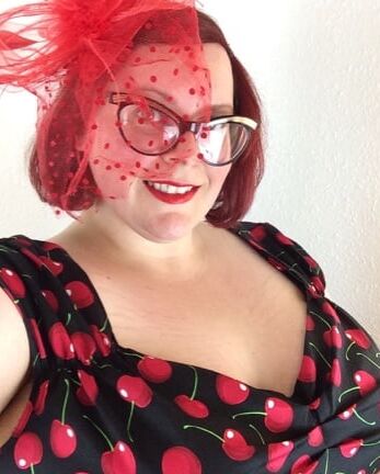 Pretty BBWs and fatties from fashion blogs