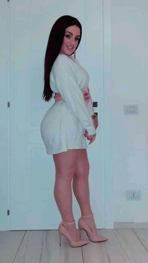 Valeria bella porcona di fb