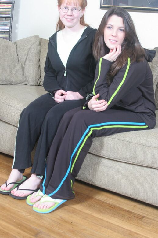 Beautiful Bare Foot Girls