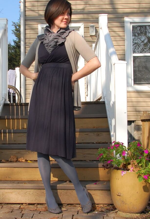 Fashionista Mum in Tights