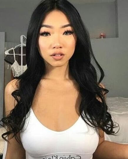 Hmong Girl: Sandy