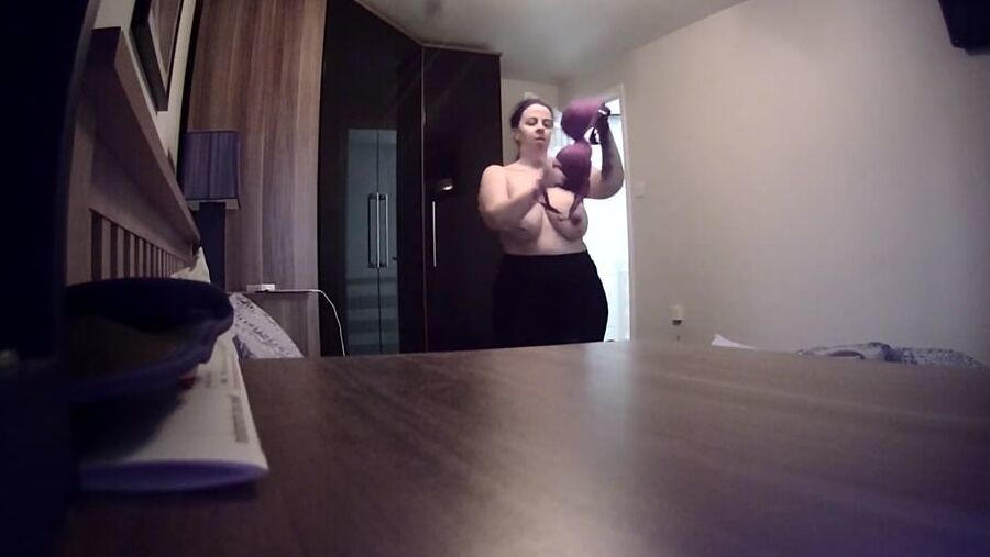 Saggy tits