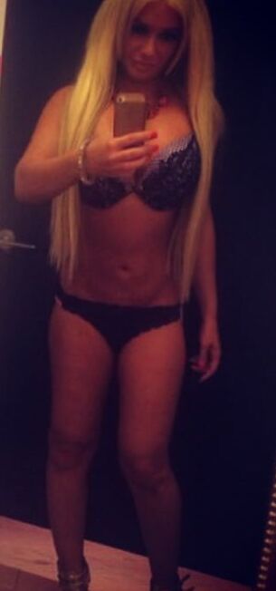 HOT Kinadoll