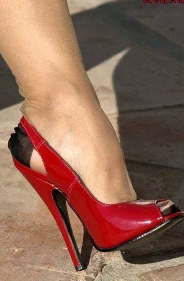Extreme shoes