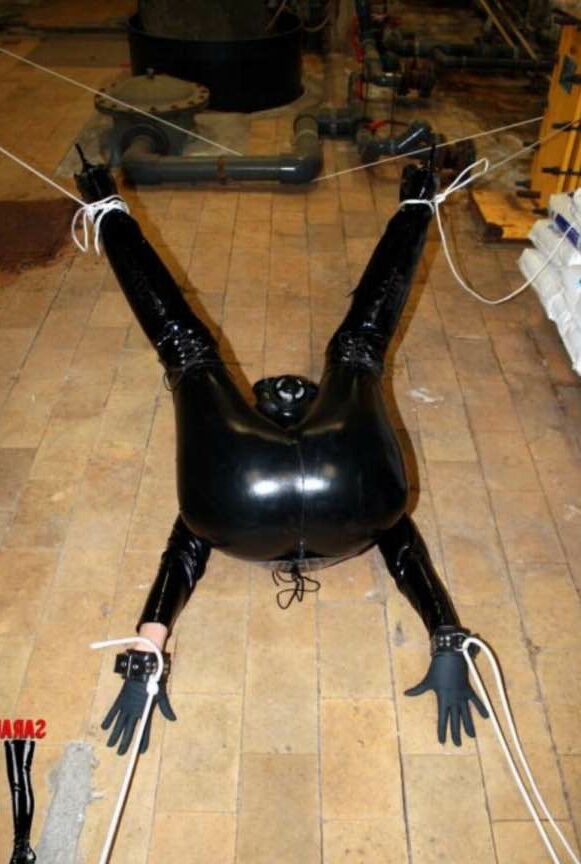 Latex amateur and selfie