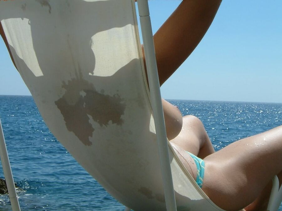 Holiday Vacantion Couple Voyeur Public Nudity Big Boobs Biki