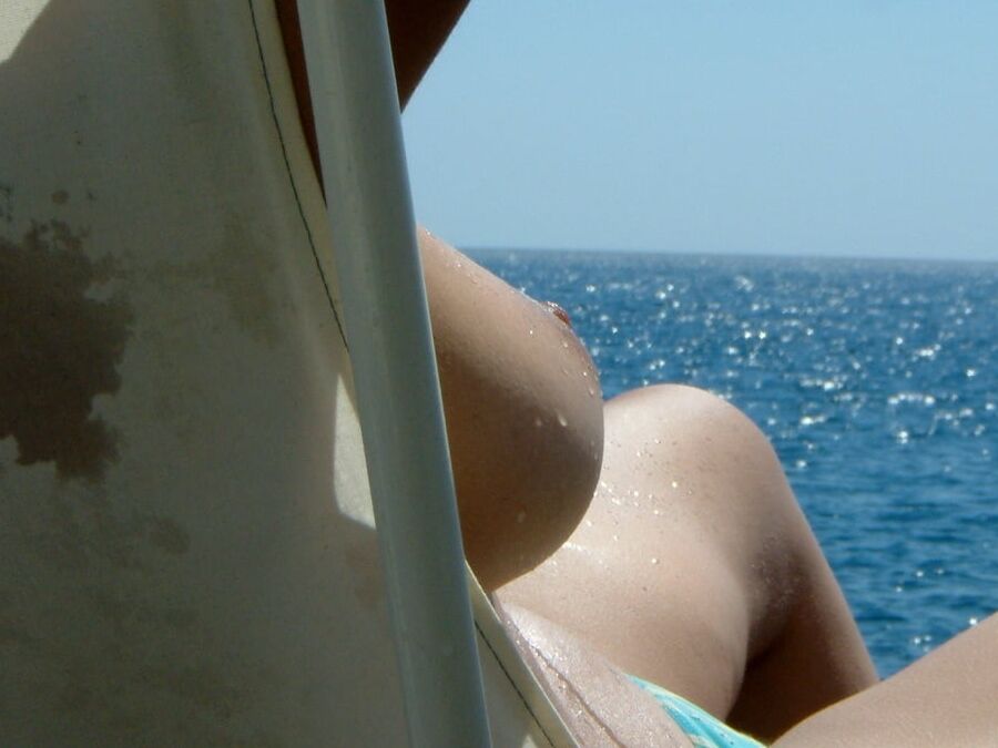 Holiday Vacantion Couple Voyeur Public Nudity Big Boobs Biki