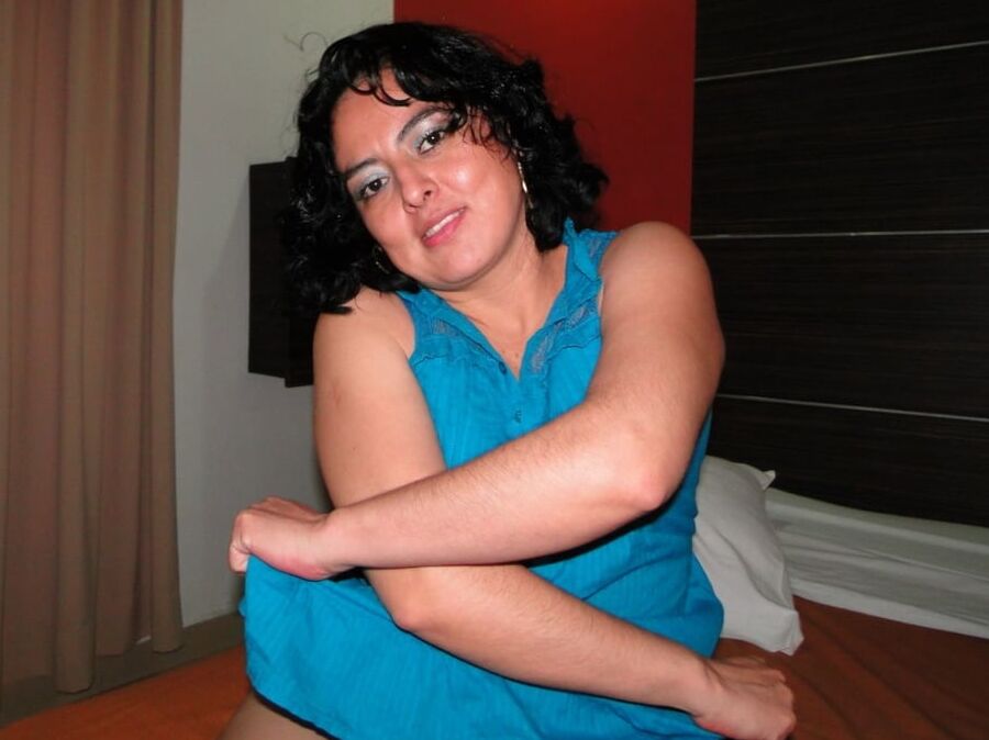 Milf puta traiciona a su marido