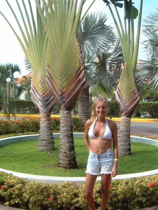 French slim beauties vacation