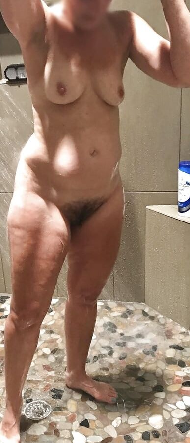 Mature mix curves and tits!
