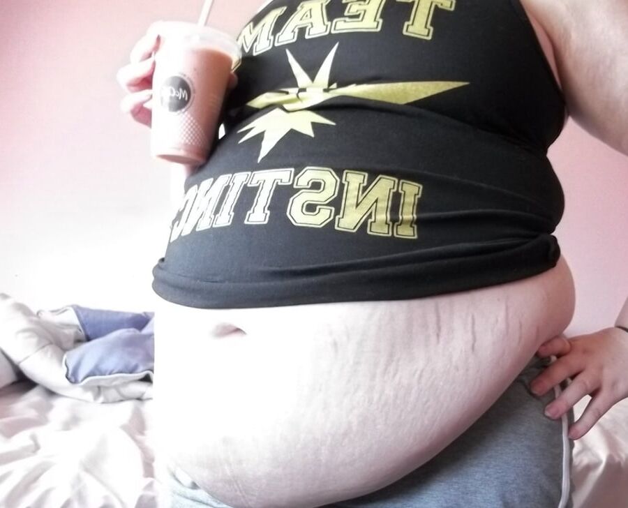 BBW Sexy Overstuffed Fat Belly Girls