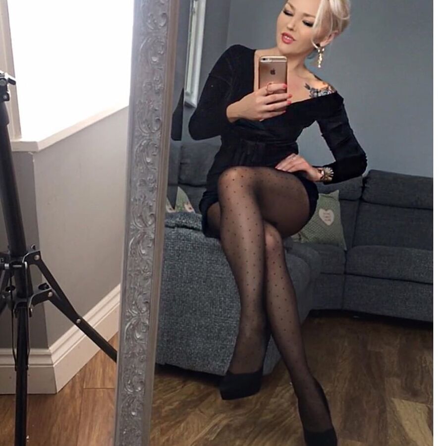 MILF missing hardcore ass destroying (upskirt, nylons)
