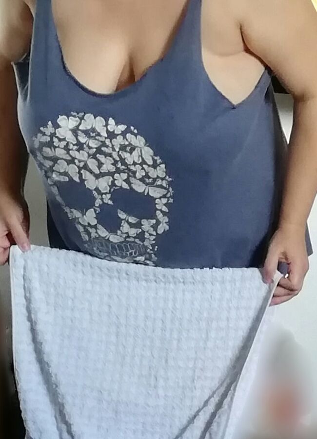 Chubby mature non nude