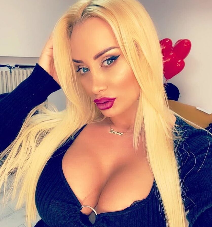 Elena - Serbian MILF Sex Bomb