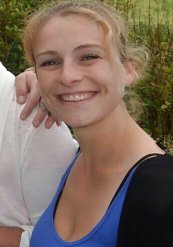Elodie E ()