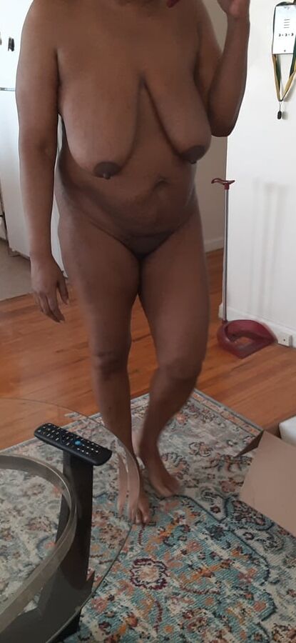 BLACK GHETTO MOM NAKED ASS OUT TITTIES OUT