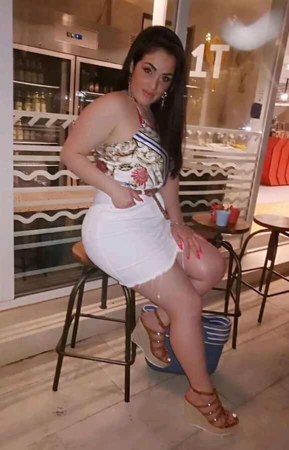 Valeria bella porcona di fb