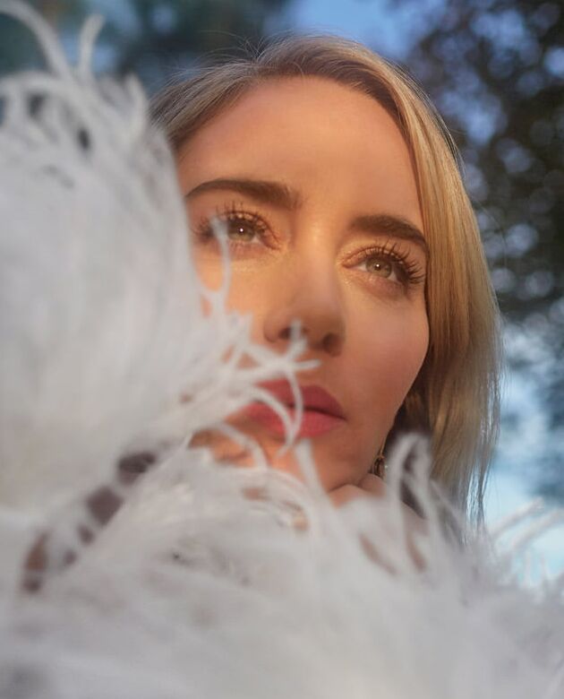 Emily Blunt Gorgeous in photoshoot