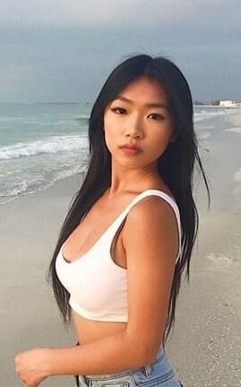 Hmong Girl: Sandy