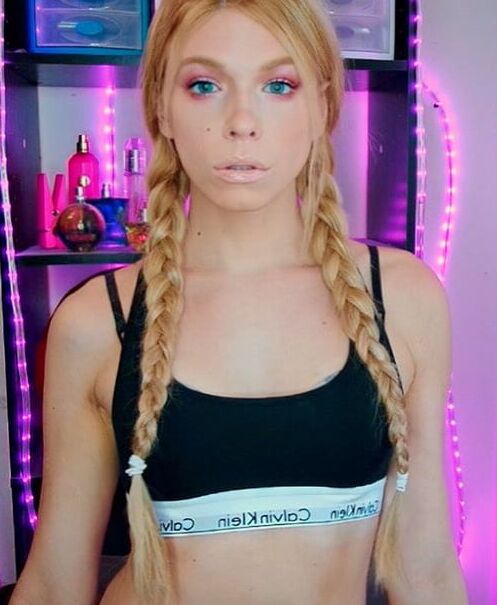 Thezoeyzoco