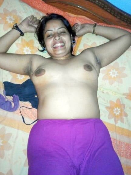 DESI BHABI WITH HUSBAND
