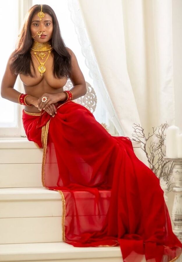 Nikitha model