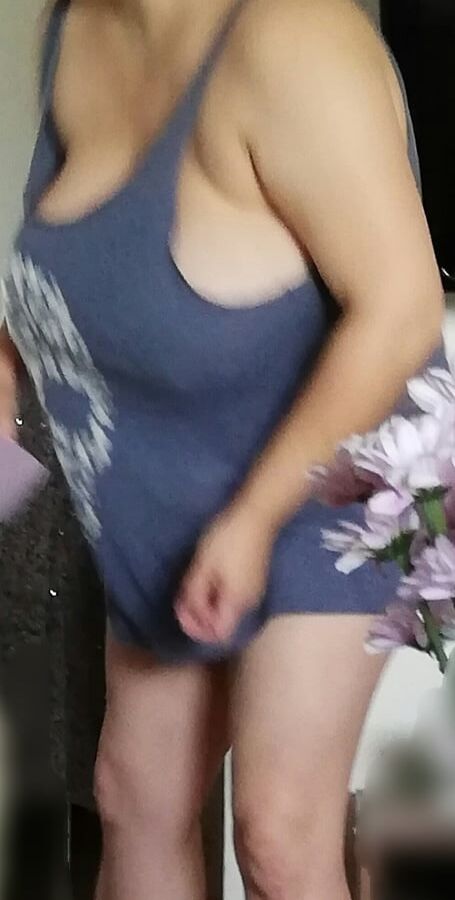 Chubby mature non nude
