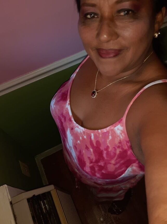 ABUELITA SARINA