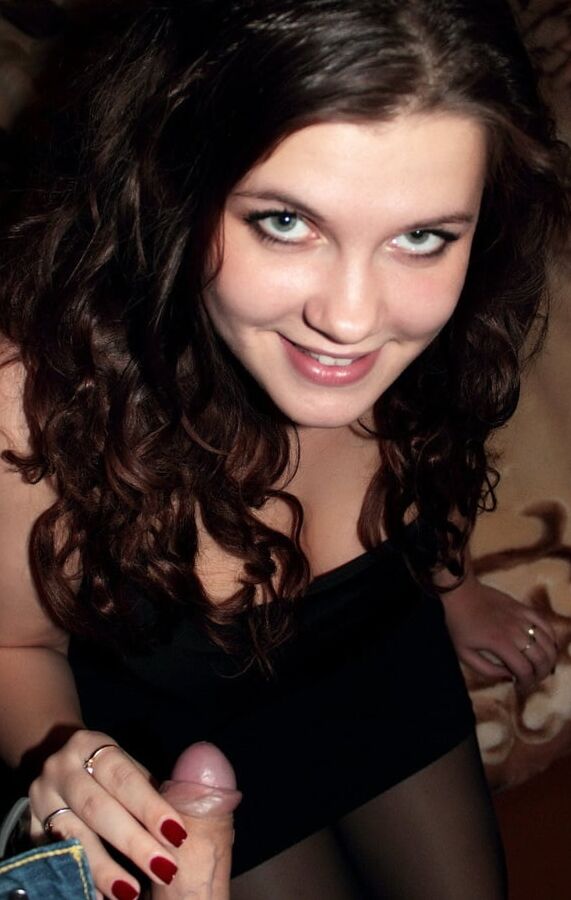 Une jeune suceuse