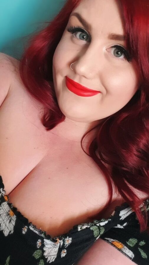 Sexy as fuck FAT Slut