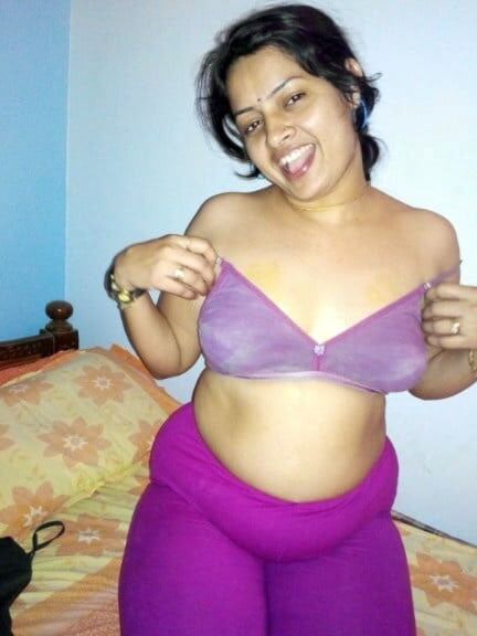 DESI BHABI WITH HUSBAND