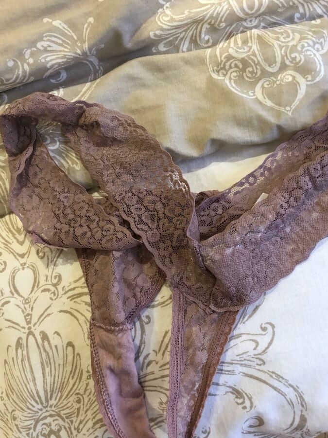 Fife milf Karen&;s favorite toy