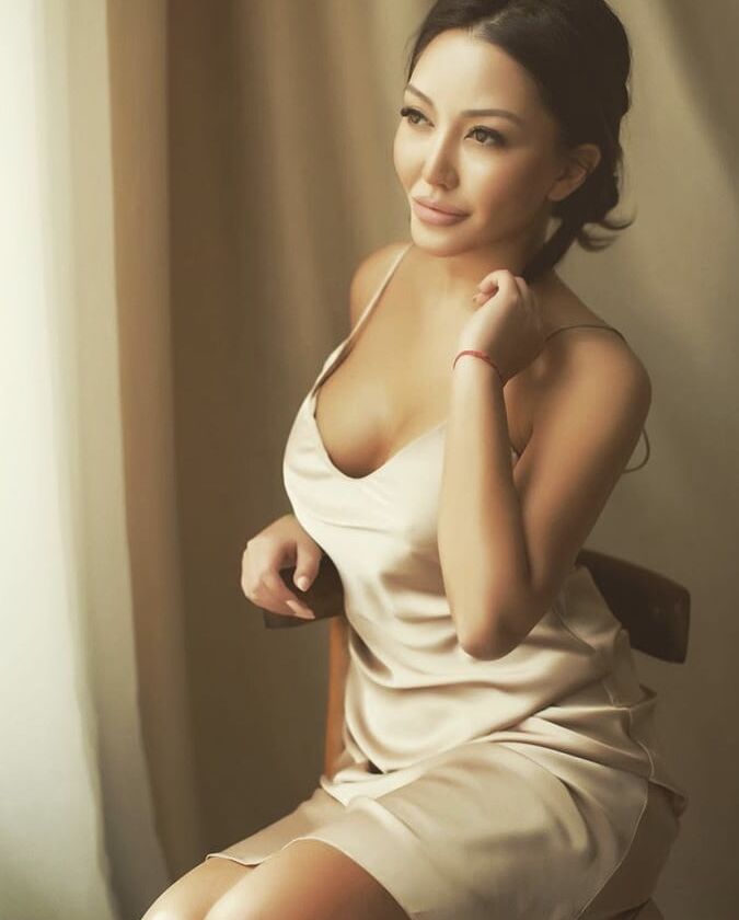 Kz MILF Alika Blowjob lips