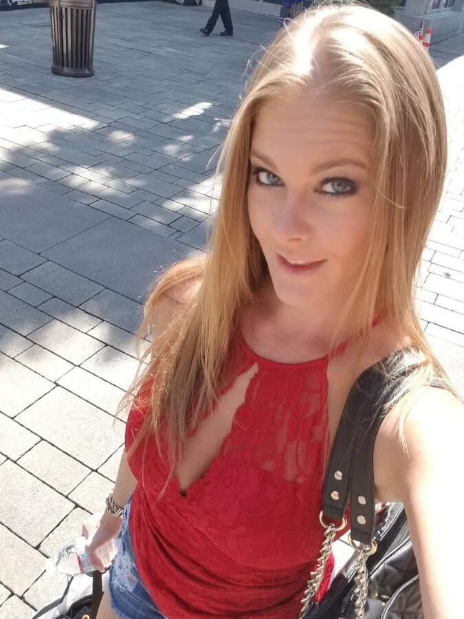 Blonde MILF goes black