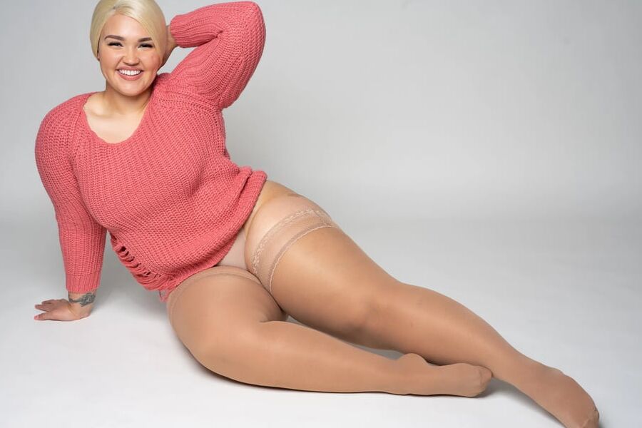 Light Skinned Thick BBW Ebony Stockings Pantyhose
