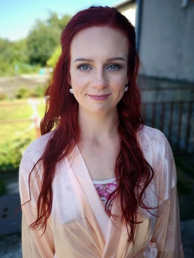 My face wiating for some cum tributes