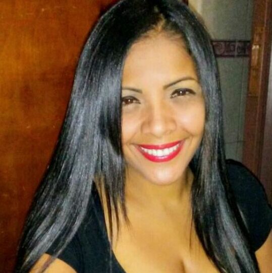 Me calienta la amiga de mi mujer