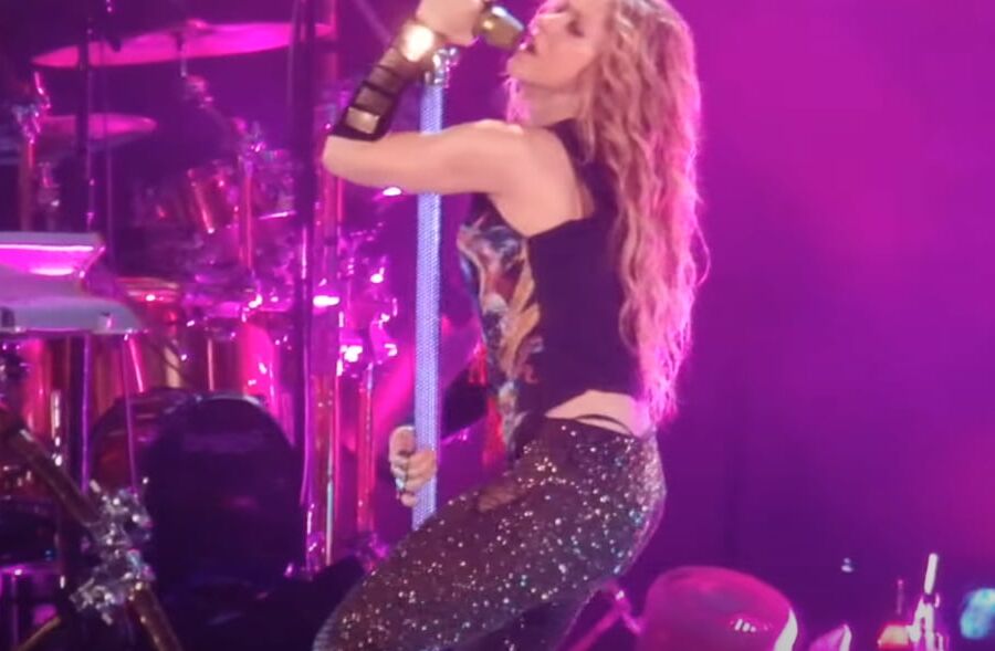 Shakira&;s thongs