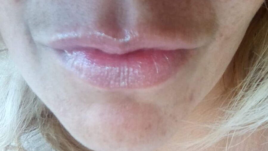 Tiger girlfriends lips