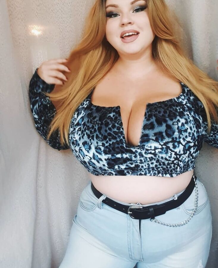 Hot Russian BBW Alena